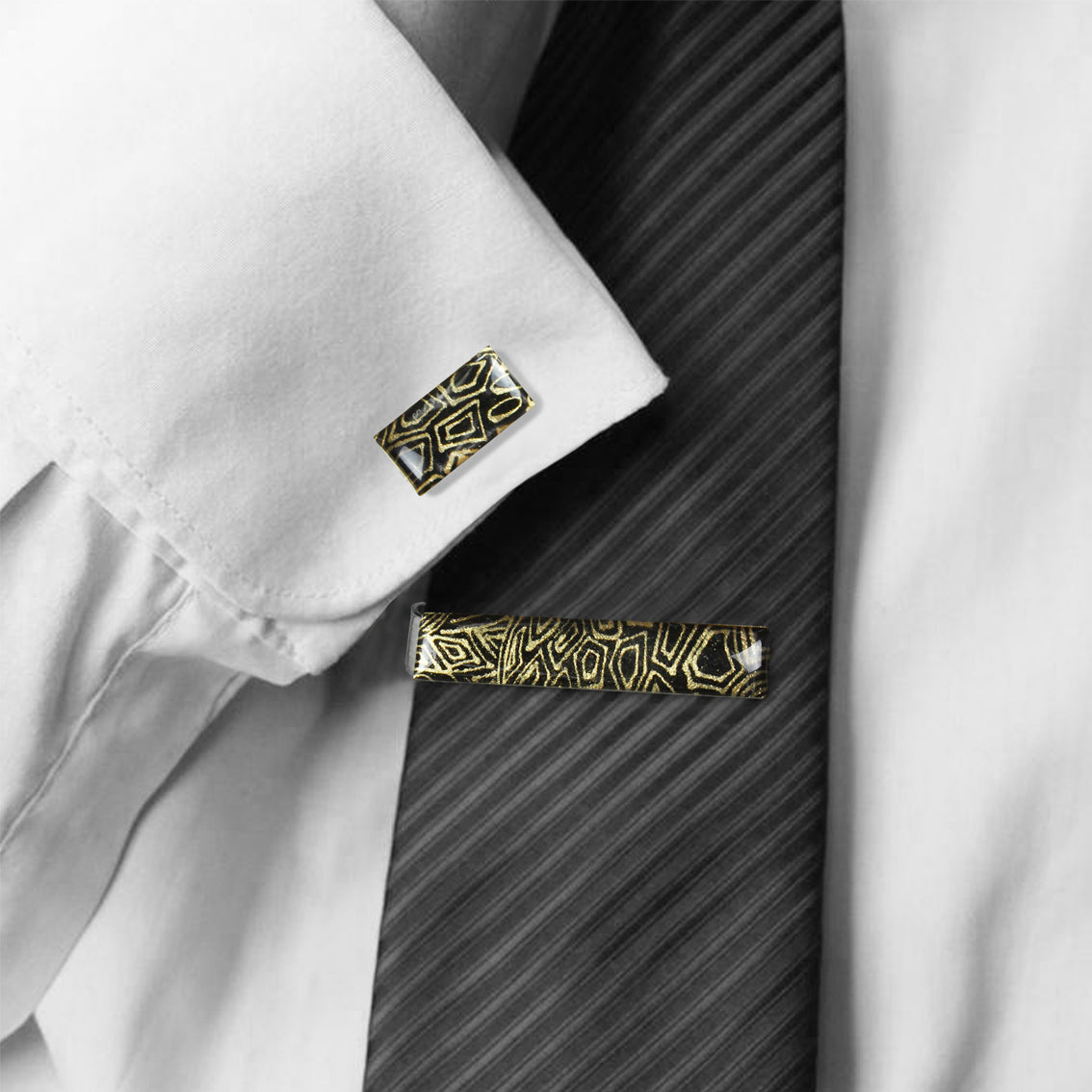 ELSIE GOLD AND BLACK ELEGANT CUFFLINKS - SD239