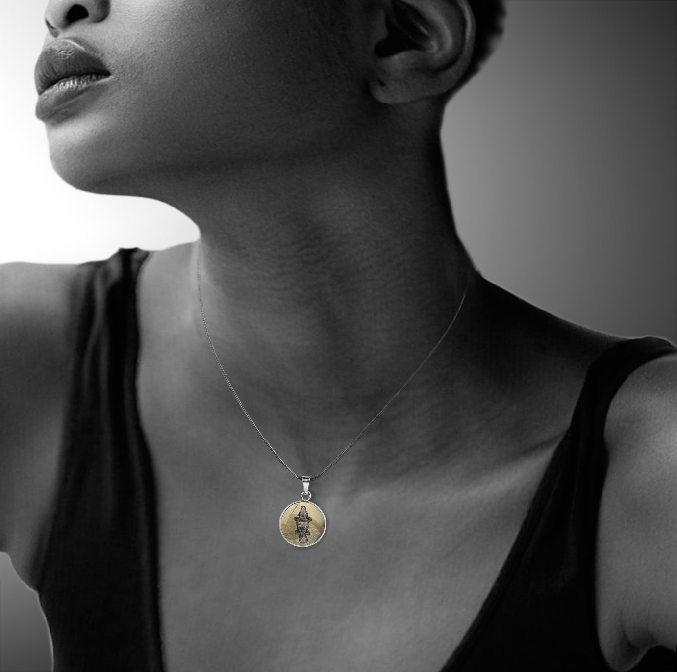 GAVIN PLATYPUS XS CIRCLE PENDANT ON A CHAIN NECKLACE - M152 - in Circle Box