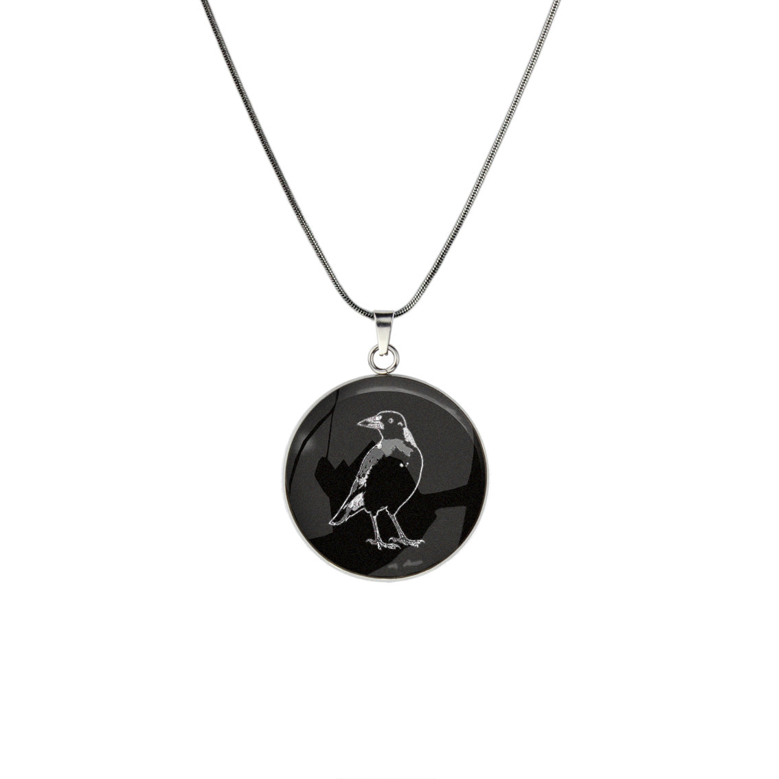 MAGPIE CIRCLE PENDANT ON A CHAIN NECKLACE - in Circle Box