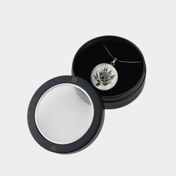 AUSTRALIAN NATIVE FLORA - PROTEA SUGARBUSH CIRCLE PENDANT ON A CHAIN NECKLACE - D927 - in Circle Box