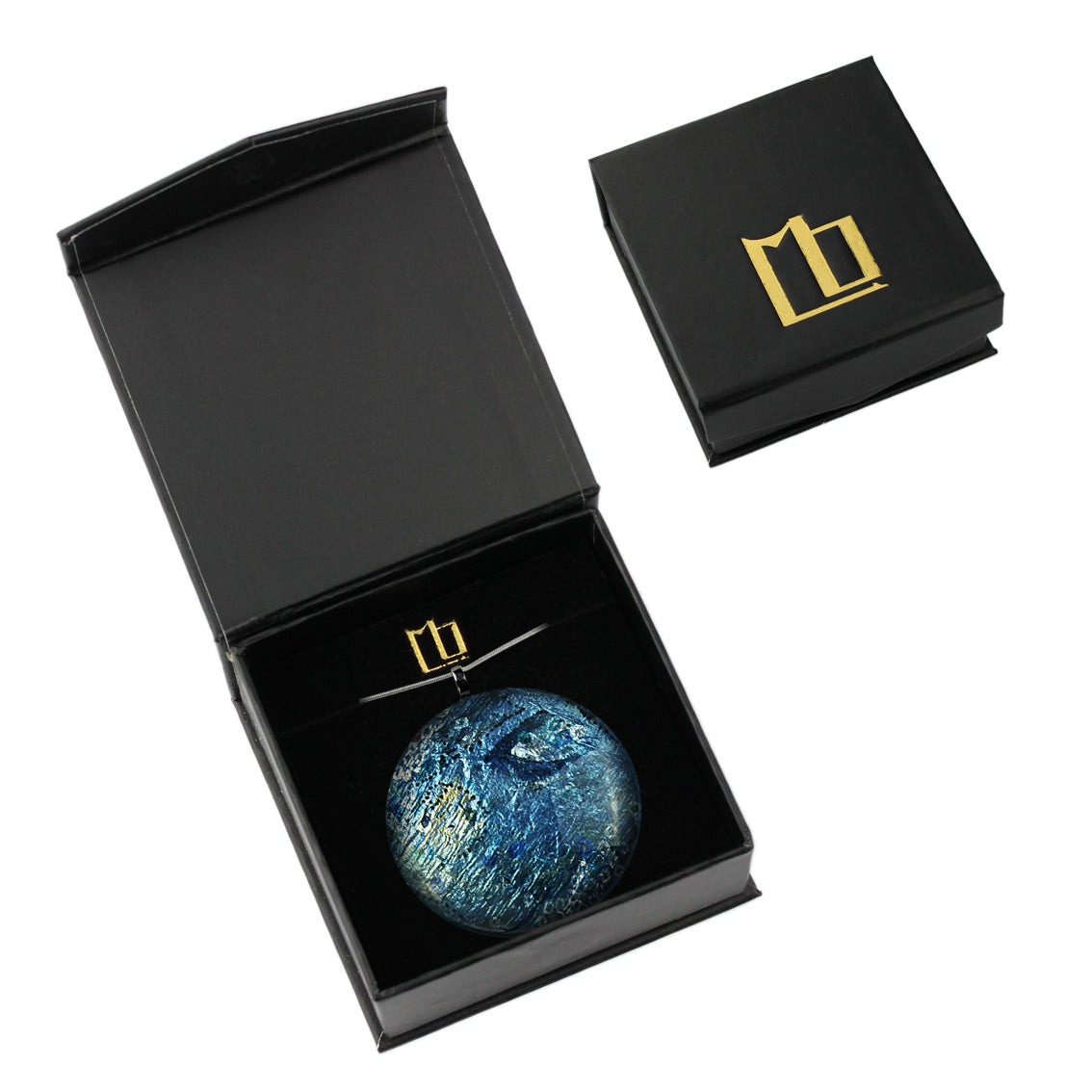 BRUSH BLUE LARGE CIRCLE PENDANT ON A CHAIN NECKLACE - SD162