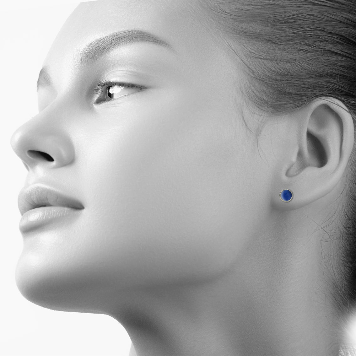 ASTRE MINI CIRCLE STUDS - F046 - in Circle Box