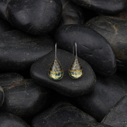 BIANCA SPINIFEX ON FIRE GREEN DANGLE DROP DOMED EARRINGS - D703