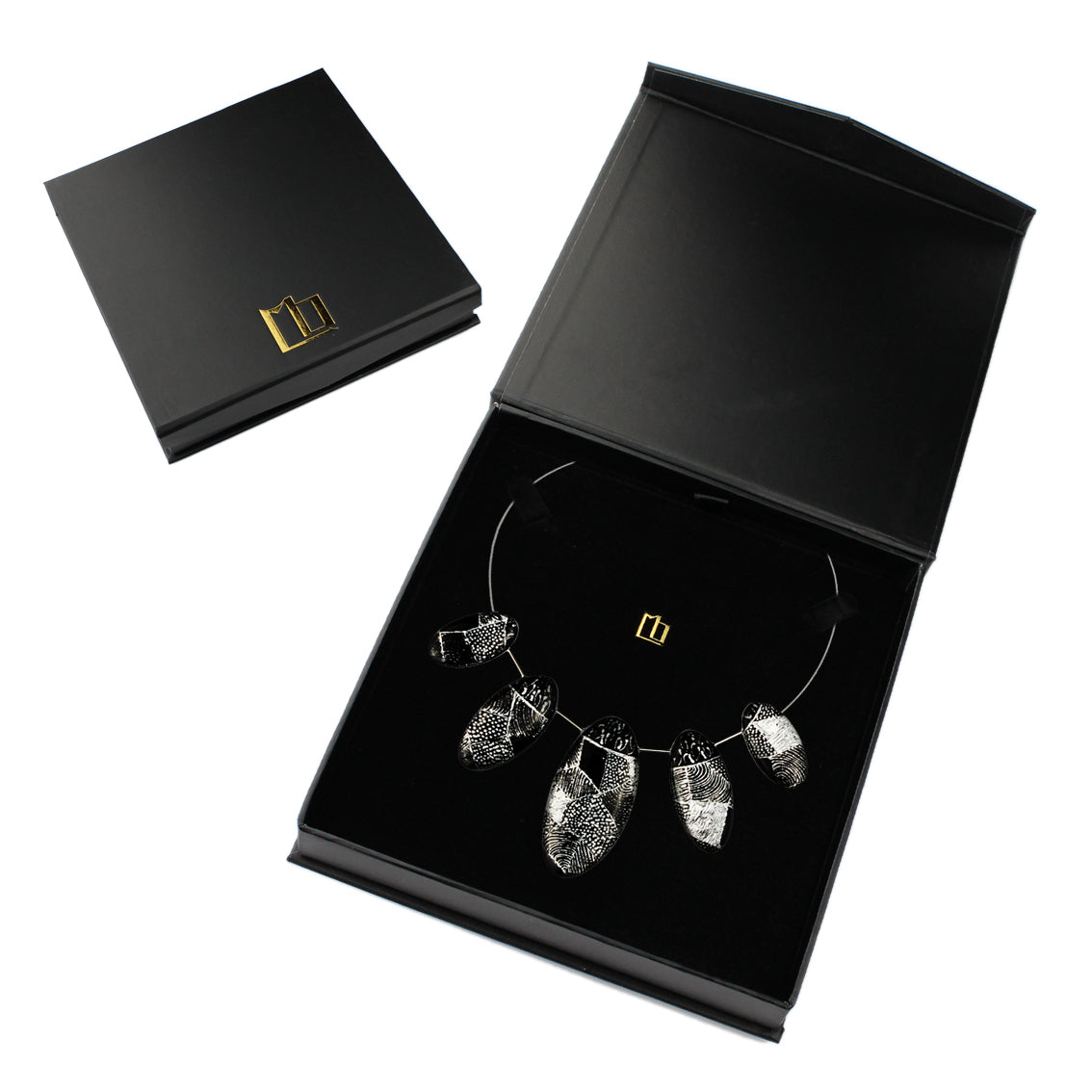 CORINNE SILVER AND BLACK ADJUSTABLE NECKLACE - SD256