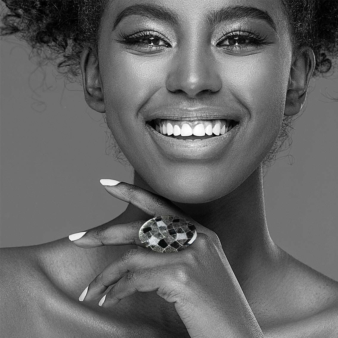 CORINNE SILVER AND BLACK STATEMENT ADJUSTABLE RING - SD263