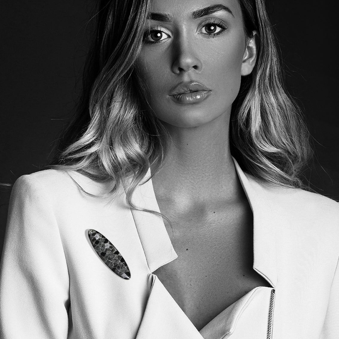 CORINNE SILVER AND BLACK STATEMENT BROOCH - SD266