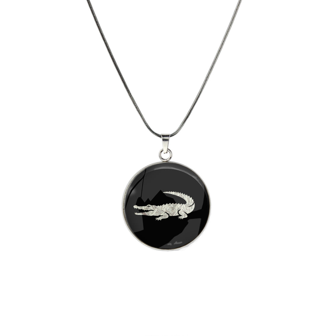 CROCODILE CIRCLE PENDANT ON A CHAIN NECKLACE - MFY193S - on Satchel