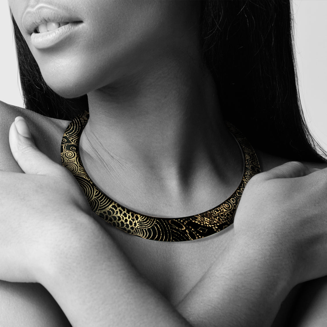 ELSIE GOLD AND BLACK ADJUSTABLE FITTED NECKLACE - SD232