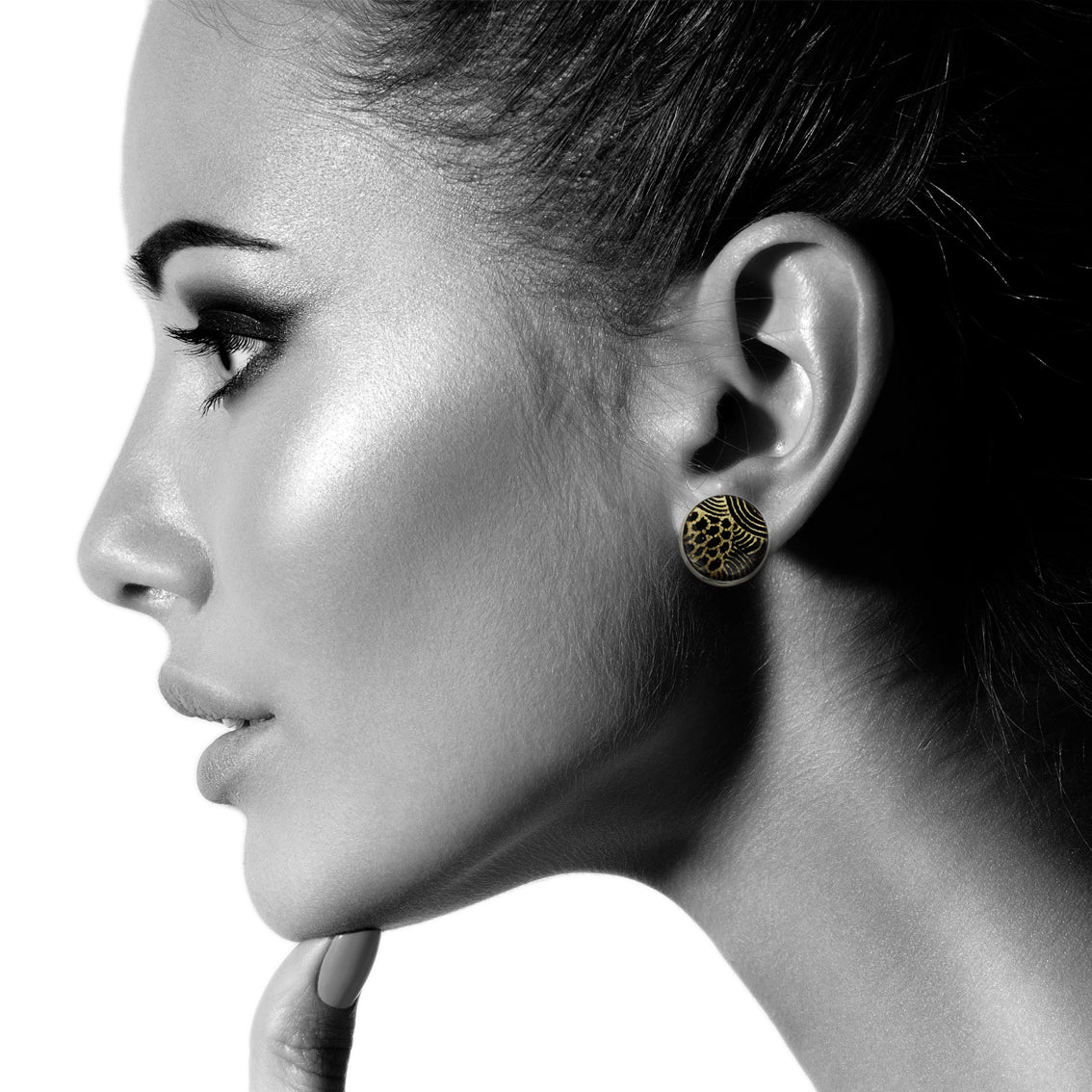 ELSIE GOLD AND BLACK STUD EARRINGS - SD213 - in Circle Box