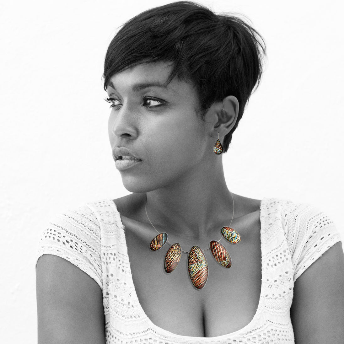 FABRIANNE MULTICOLOR ADJUSTABLE NECKLACE - SD370