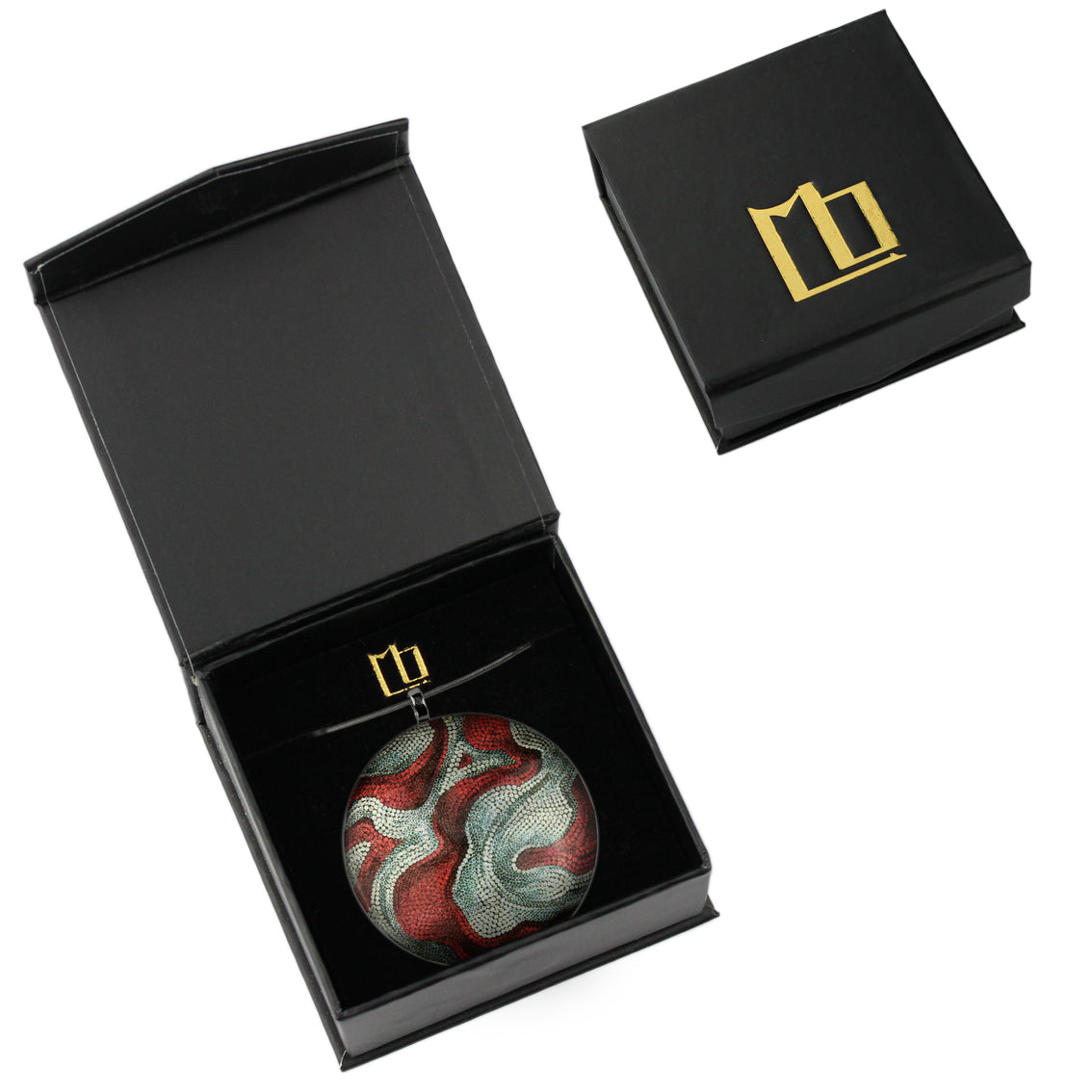 FABRIANNE RED AND SILVER LARGE CIRCLE PENDANT ON A CHAIN NECKLACE - SD337