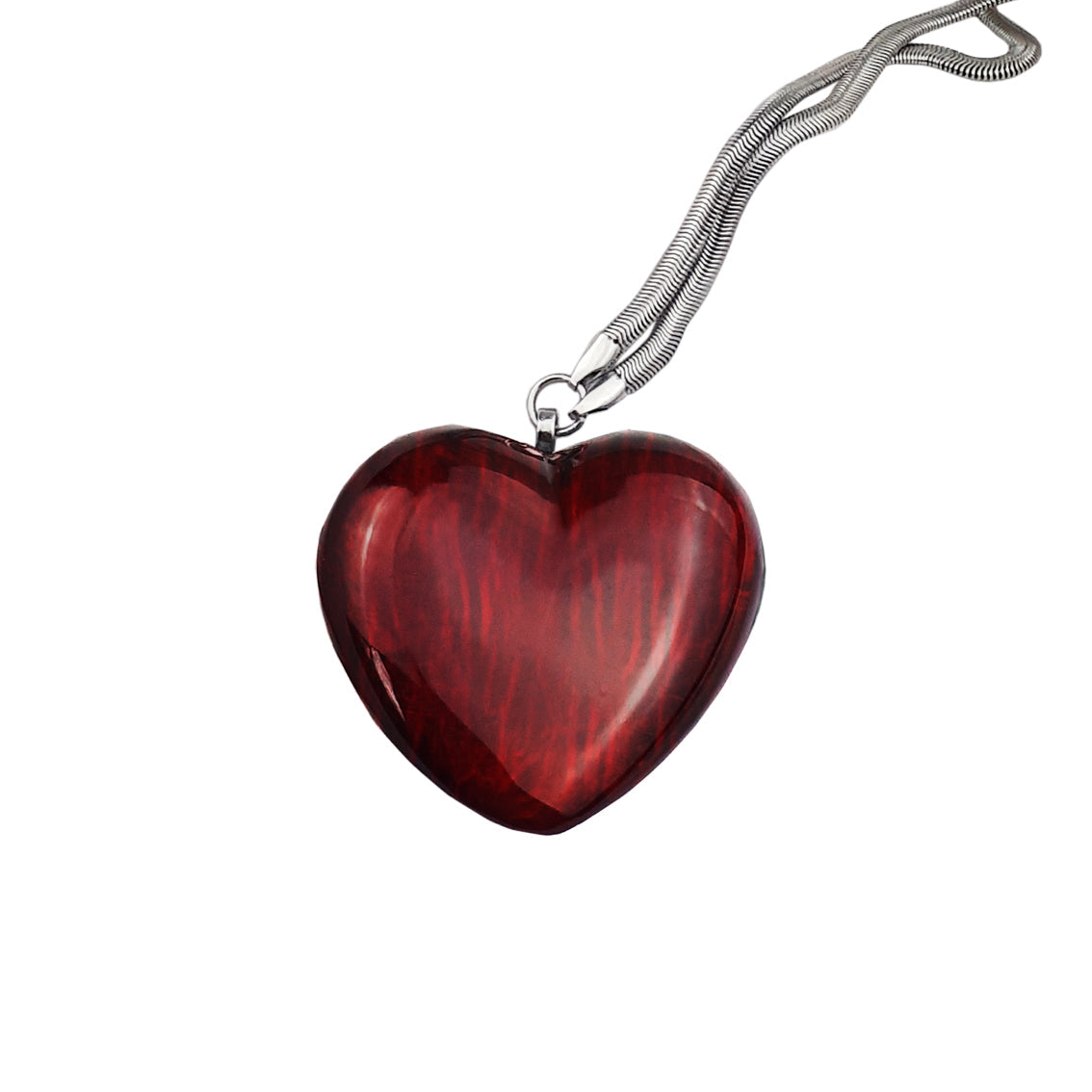 HEART SHAPE STATEMENT PENDANT ON A CHAIN - F001
