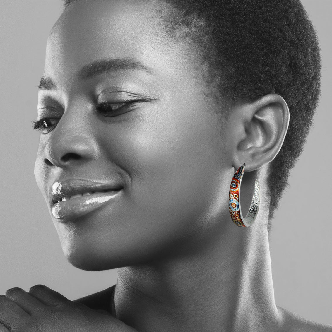 CROCODILE STORY STATEMENT LOOP EARRINGS - SD294