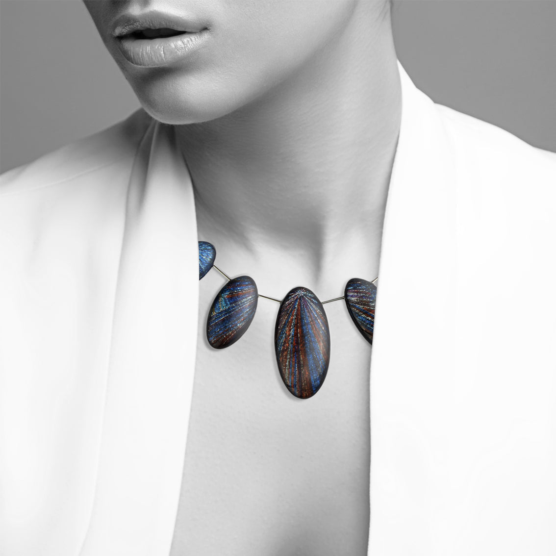 WOMAN SEA STORY BLUE ADJUSTABLE NECKLACE - SD318