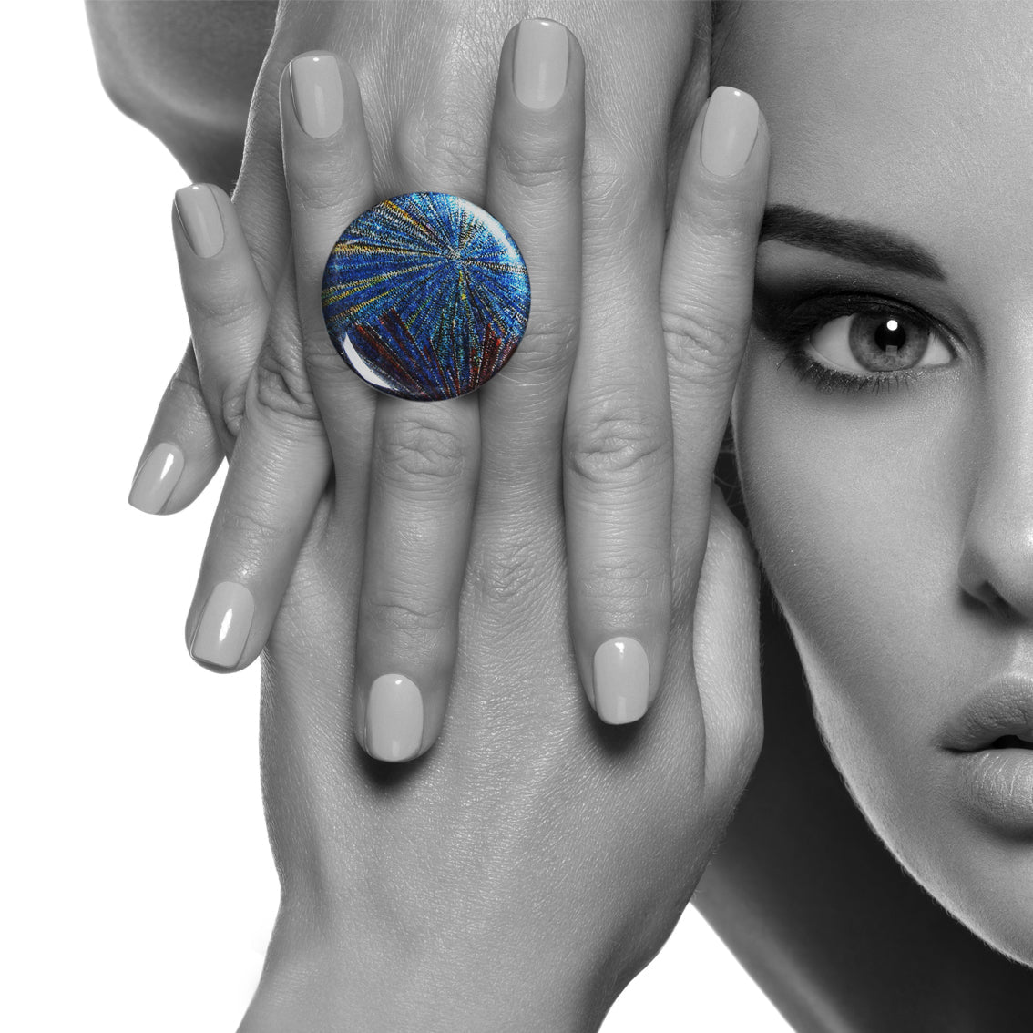 WOMAN SEA STORY BLUE STATEMENT ADJUSTABLE RING - SD325