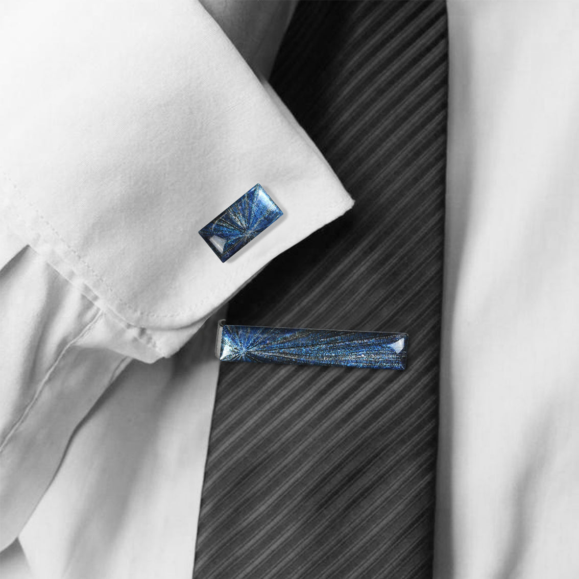 WOMAN SEA STORY BLUE ELEGANT TIE-CLIP - SD327