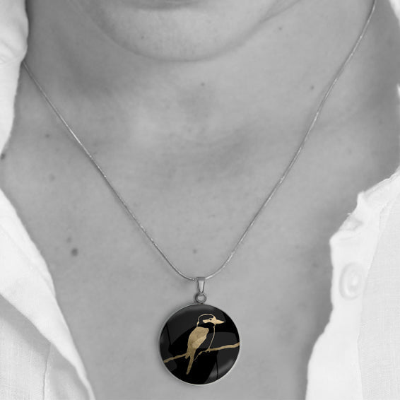 KOOKABURRA CIRCLE PENDANT ON A CHAIN NECKLACE - MFY150 - in Circle Box