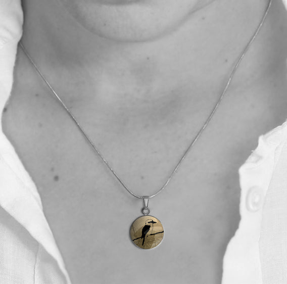 KOOKABURRA XS CIRCLE PENDANT ON A CHAIN NECKLACE - MFY149 - in Circle Box