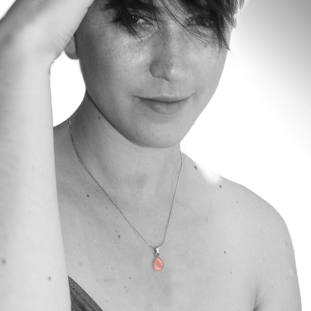 LARME DE JOIE TEAR DROP MINI NECKLACE - M217 - in Circle Box