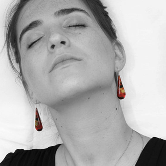 LAVA FLOODING ORANGE AND RED DANGLE DROP LARGE M EARRINGS - D522