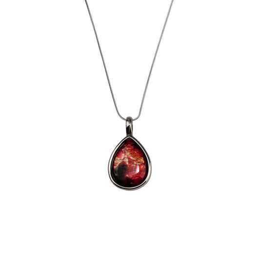 LAVA FLOODING ORANGE AND RED DROP PENDANT ON A CHAIN NECKLACE - M021 - in Circle Box