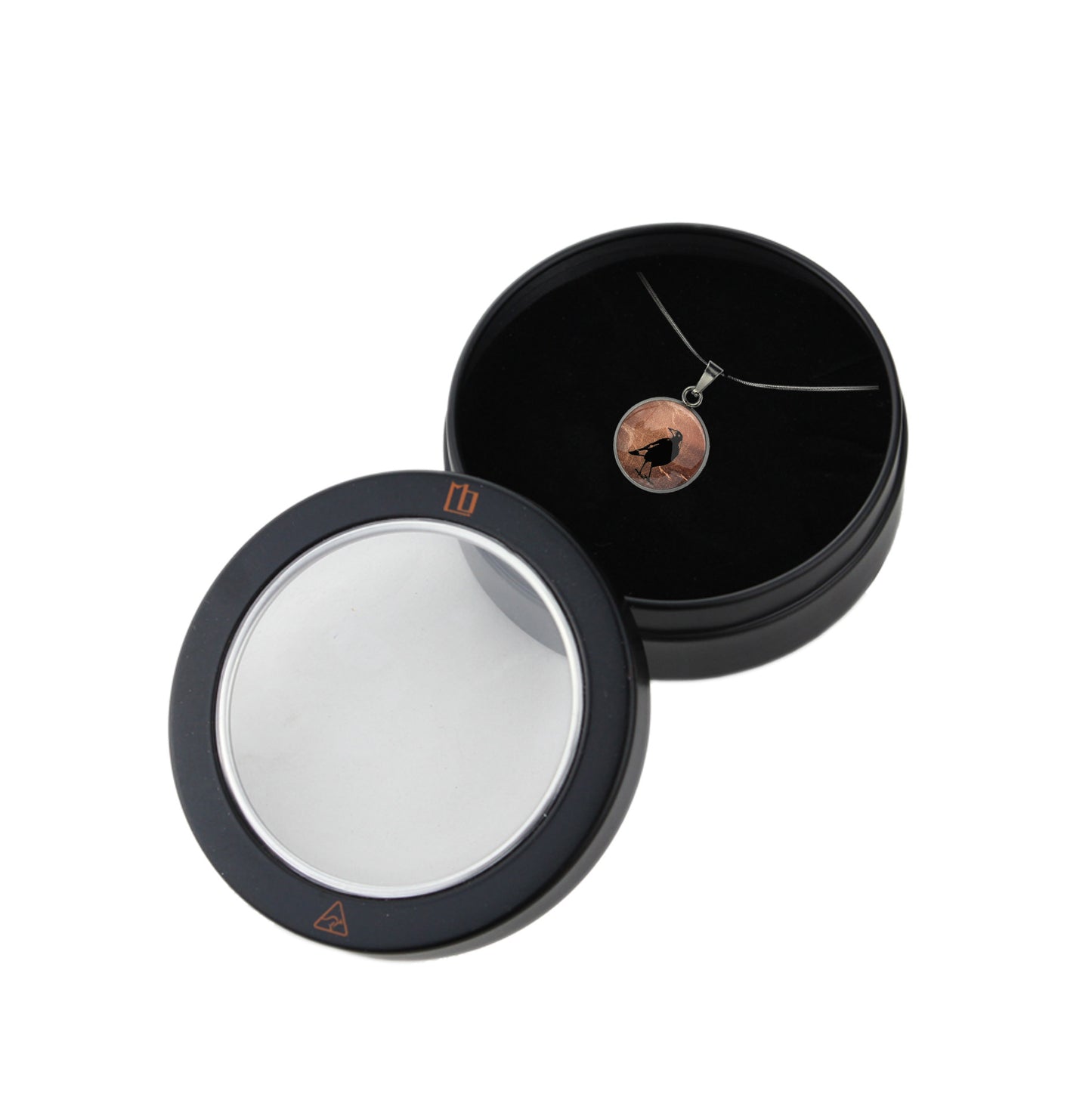 MAGPIE XS CIRCLE PENDANT ON A CHAIN NECKLACE - in Circle Box