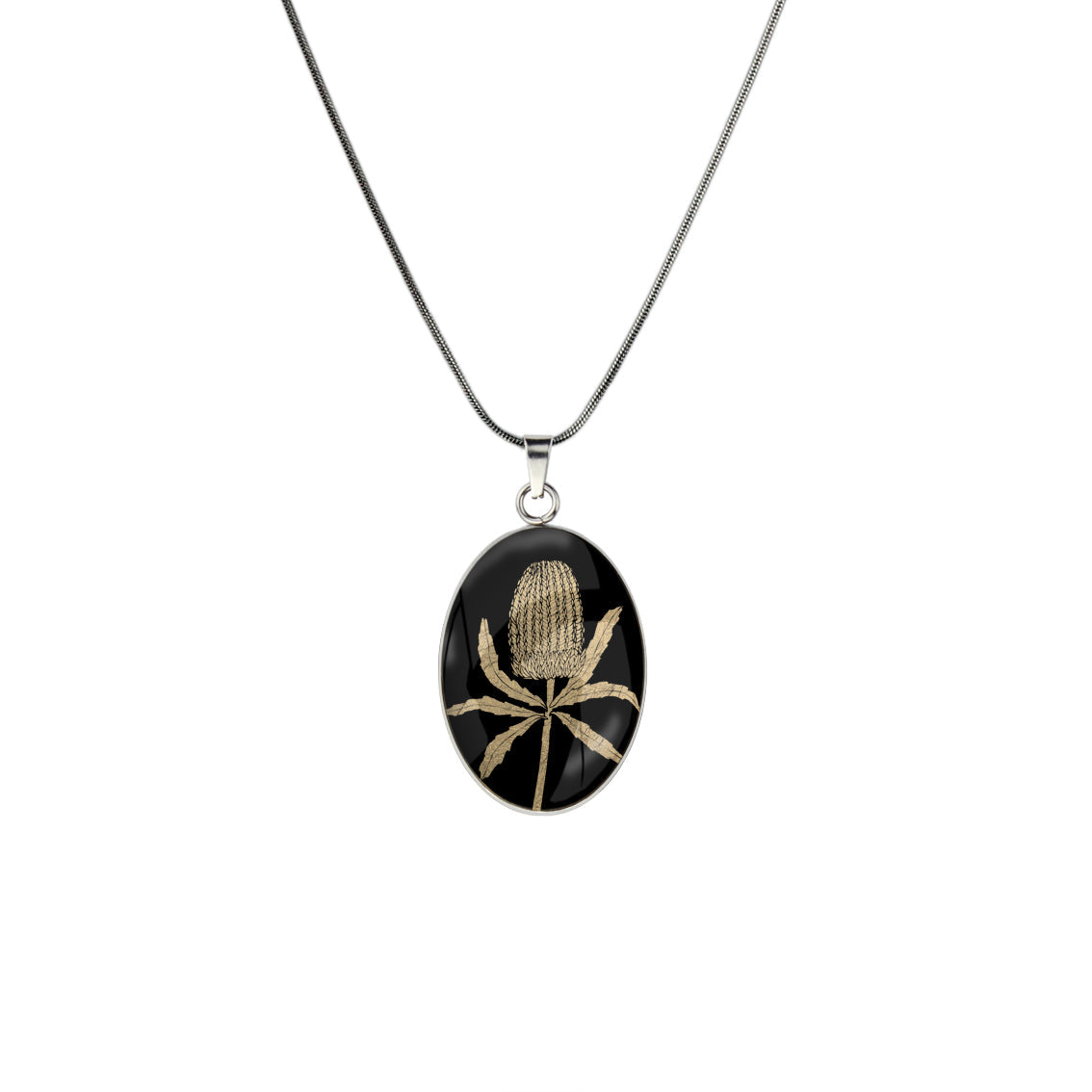 AUSTRALIAN NATIVE FLORA - BANKSIA OVAL CIRCLE PENDANT ON A CHAIN NECKLACE - D838 - in Circle Box