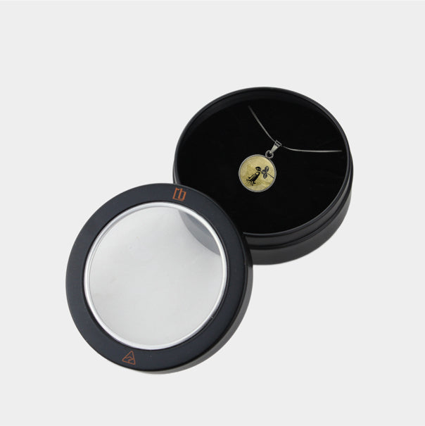 AUSTRALIAN NATIVE FLORA - CANBERRA BELLS TELOPEA XS CIRCLE PENDANT ON A CHAIN NECKLACE - D861 - in Circle Box