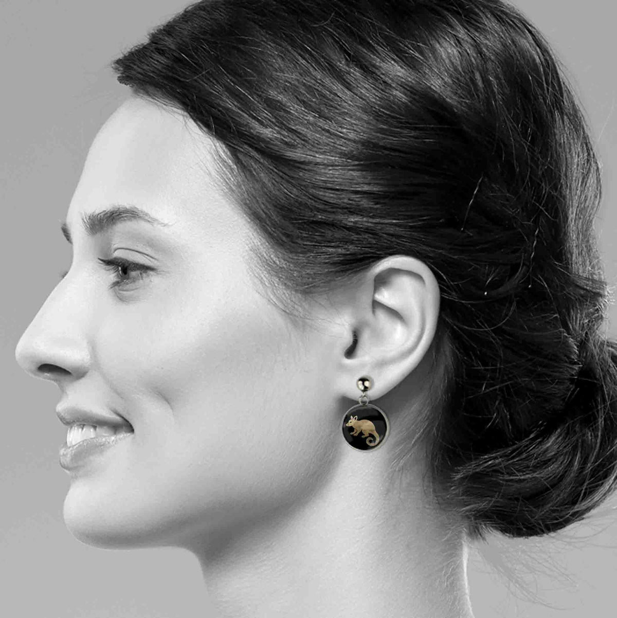 POSSUM DANGLE DROP CIRCLE EARRINGS - in Circle Box