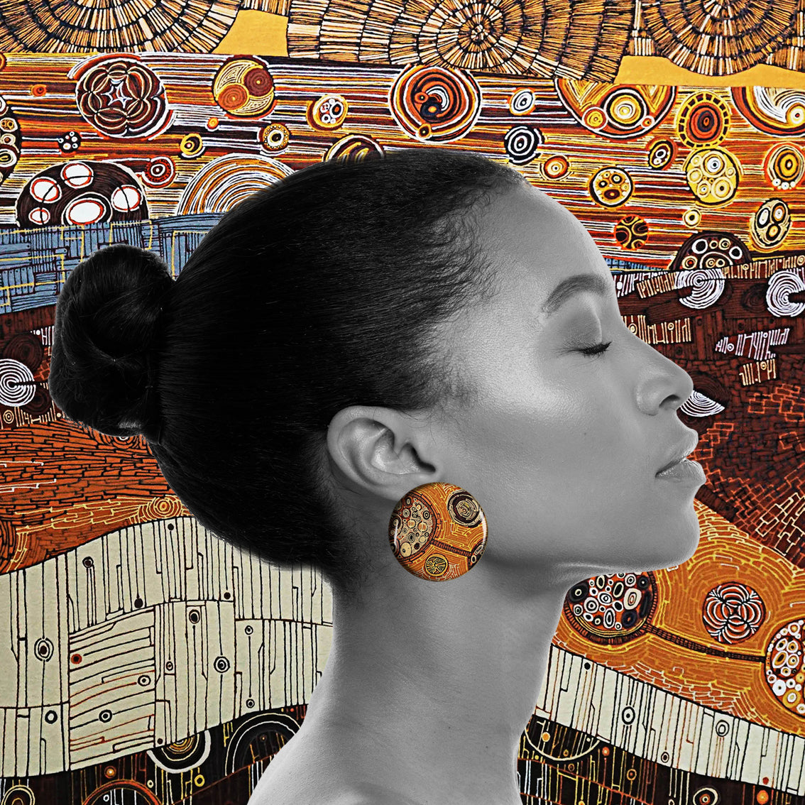 KERRY DISC MEDIUM STATEMENT EARRINGS - ST015