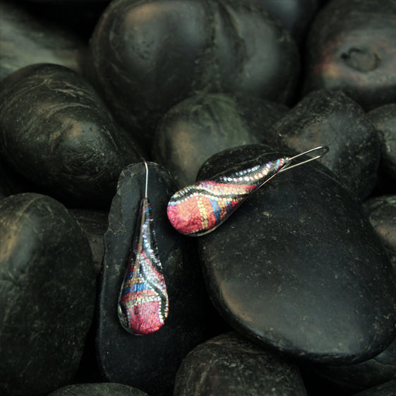 OTTO BUSH TOMATO RED AND BLUE DANGLE DROP LARGE M EARRINGS - D455