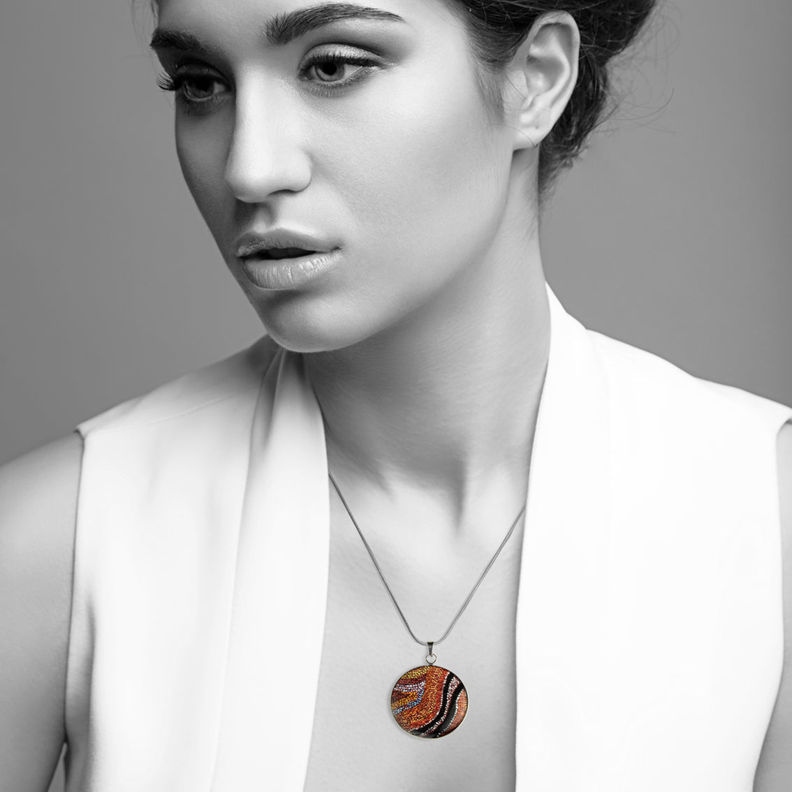 OTTO STAR ORANGE CIRCLE PENDANT ON A CHAIN NECKLACE - SD200 - in Circle Box