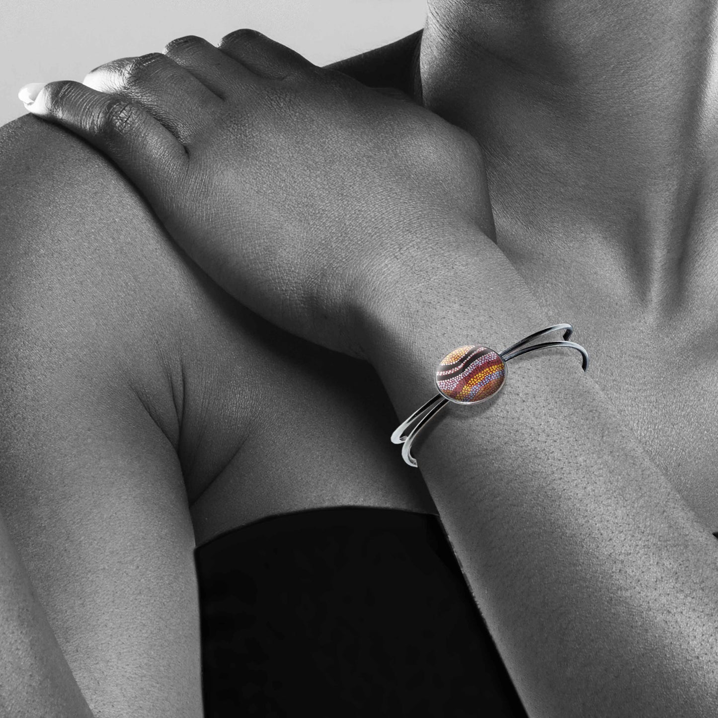 STAR ORANGE DOUBLE WIRE BANGLE - B145