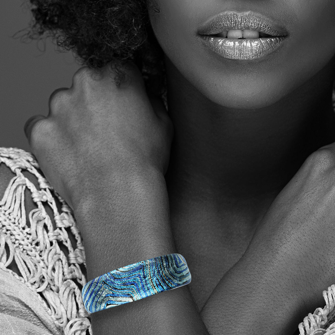 PAULINE GALLAGHER MINA BLUE ADJUSTABLE NARROW BRACELET - SD060