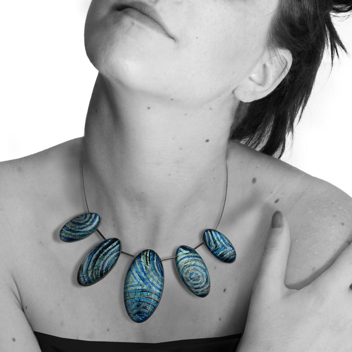 PAULINE GALLAGHER MINA BLUE ADJUSTABLE NECKLACE - SD056