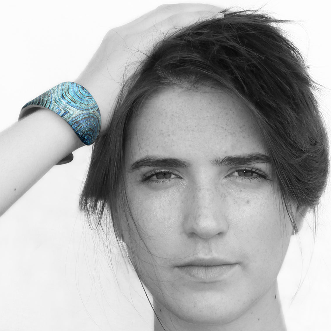 PAULINE GALLAGHER MINA BLUE ADJUSTABLE WIDE BRACELET - SD061