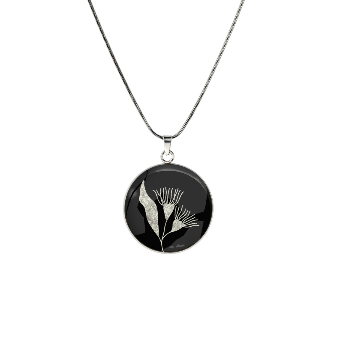 AUSTRALIAN NATIVE FLORA - EUCALYPTUS GUMTREE FLOWER CIRCLE PENDANT ON A CHAIN NECKLACE - D871 - in Circle Box