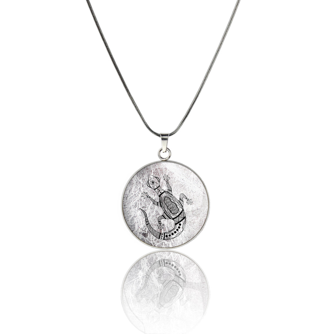 TROY LITTLE GECKO CIRCLE PENDANT ON A CHAIN NECKLACE - SD462S - on Satchel