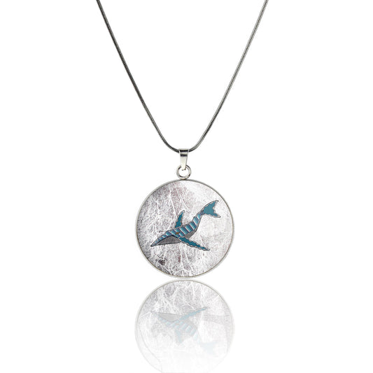 TROY LITTLE WHALE CIRCLE PENDANT ON A CHAIN NECKLACE - SD447 - in Circle Box