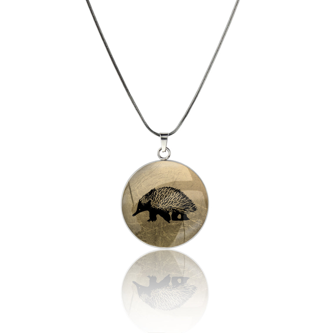 ECHIDNA CIRCLE PENDANT ON A CHAIN NECKLACE - MFY175S - on Satchel