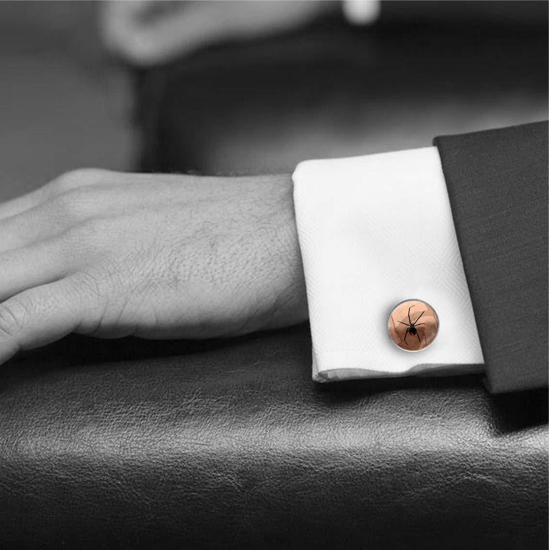 REDBACK CIRCLE ELEGANT CUFFLINKS - MFY198