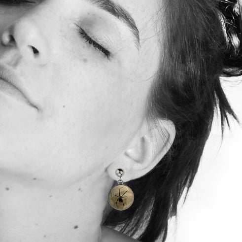 REDBACK DANGLE DROP CIRCLE EARRINGS - MFY199 - in Circle Box