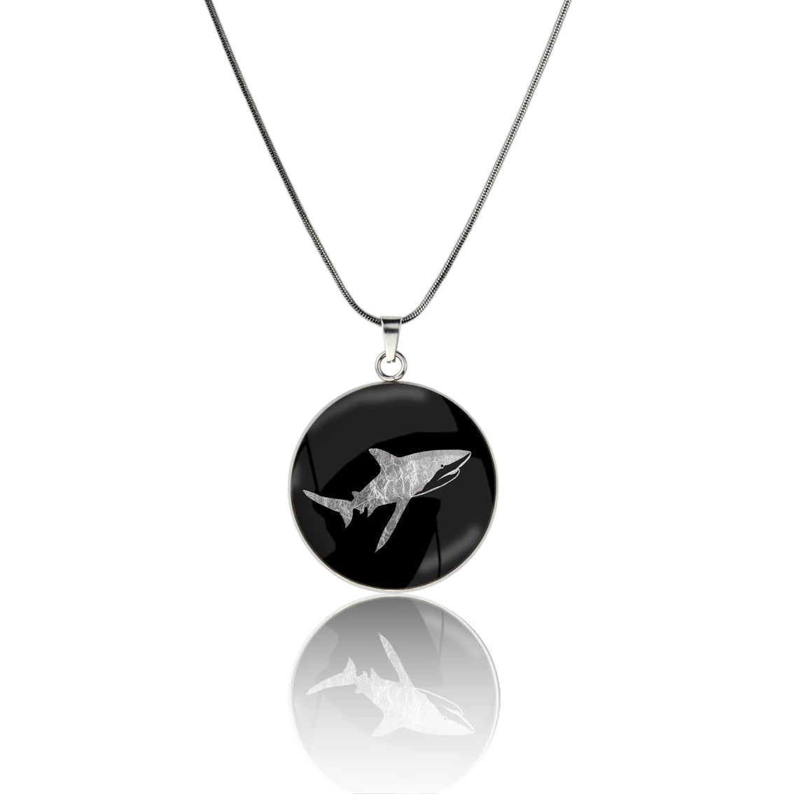 SHARK CIRCLE PENDANT ON A CHAIN NECKLACE - MFY273 - in Circle Box