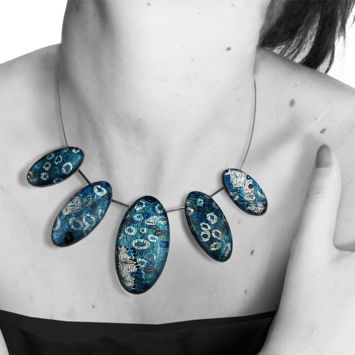 BRUSH BLUE ADJUSTABLE NECKLACE - SD163