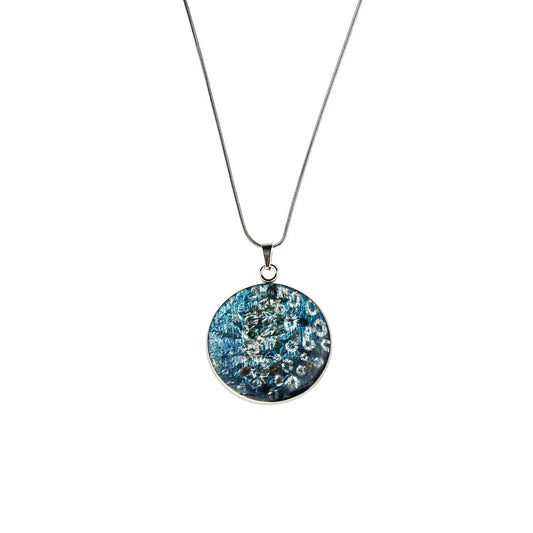 BRUSH BLUE CIRCLE PENDANT ON A CHAIN NECKLACE - SD158S - on Satchel