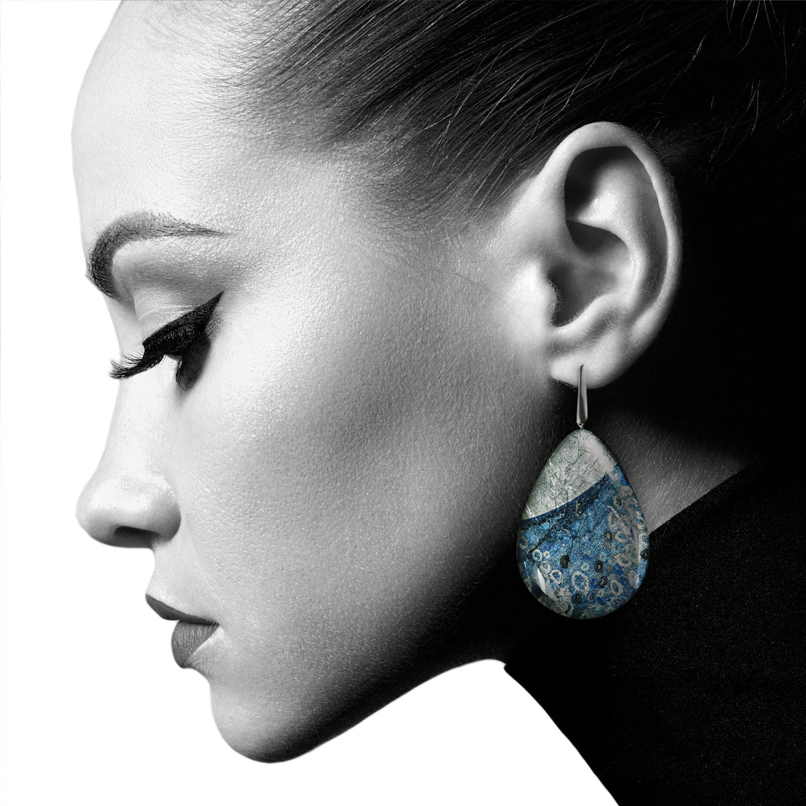 DANDLE DROP BRUSH STATEMENT XXL BLUE EARRINGS - SD155