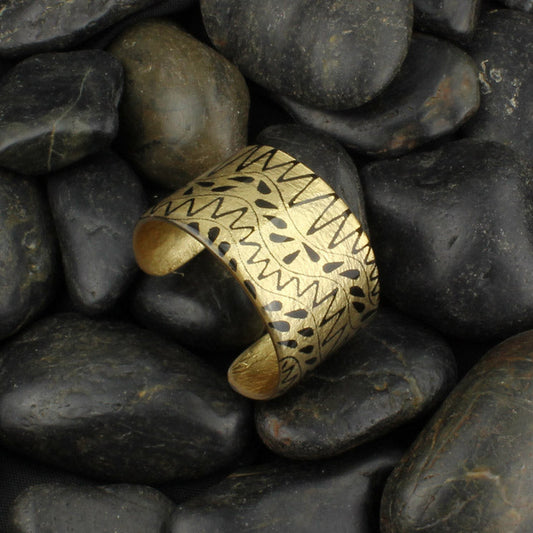 URSULA BLACK AND GOLD ADJUSTABLE STATEMENT BRACELET - D561