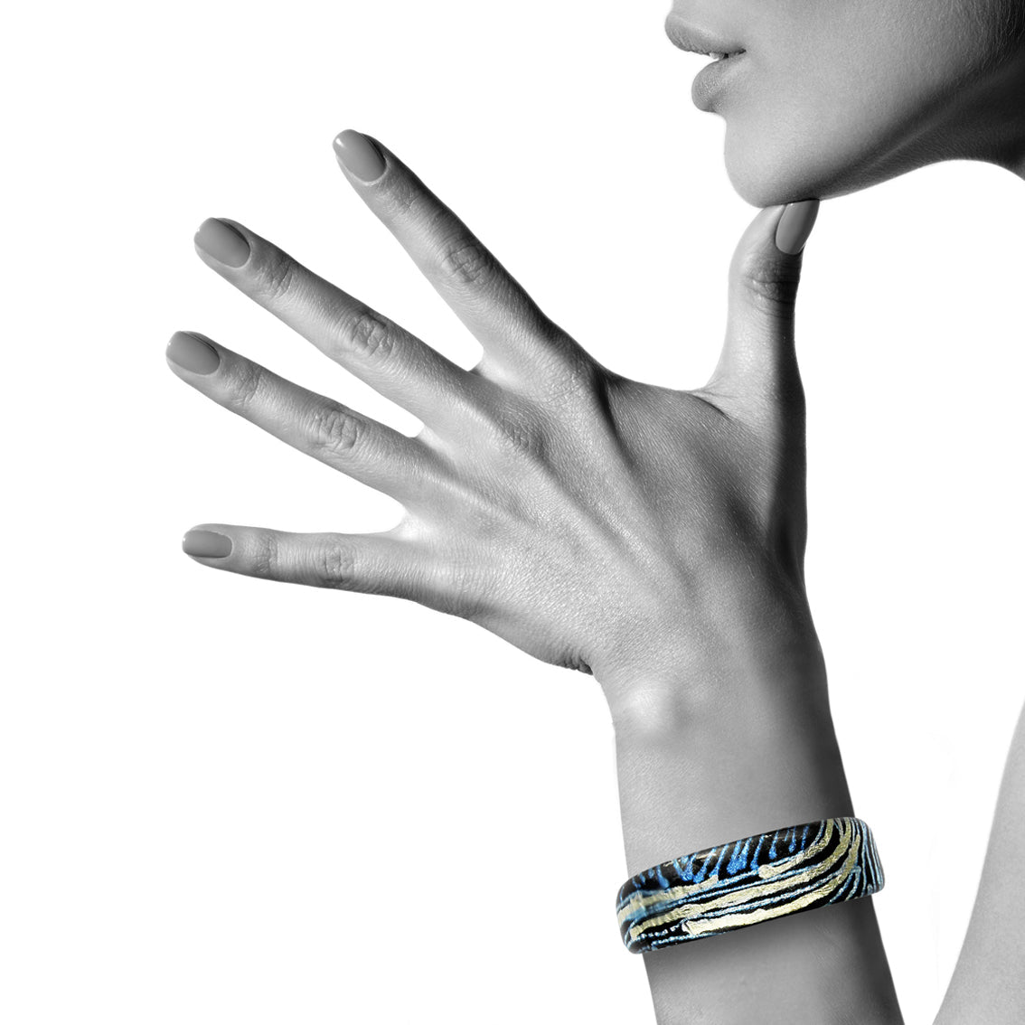 WENDY BLUE ADJUSTABLE NARROW BRACELET - SD120