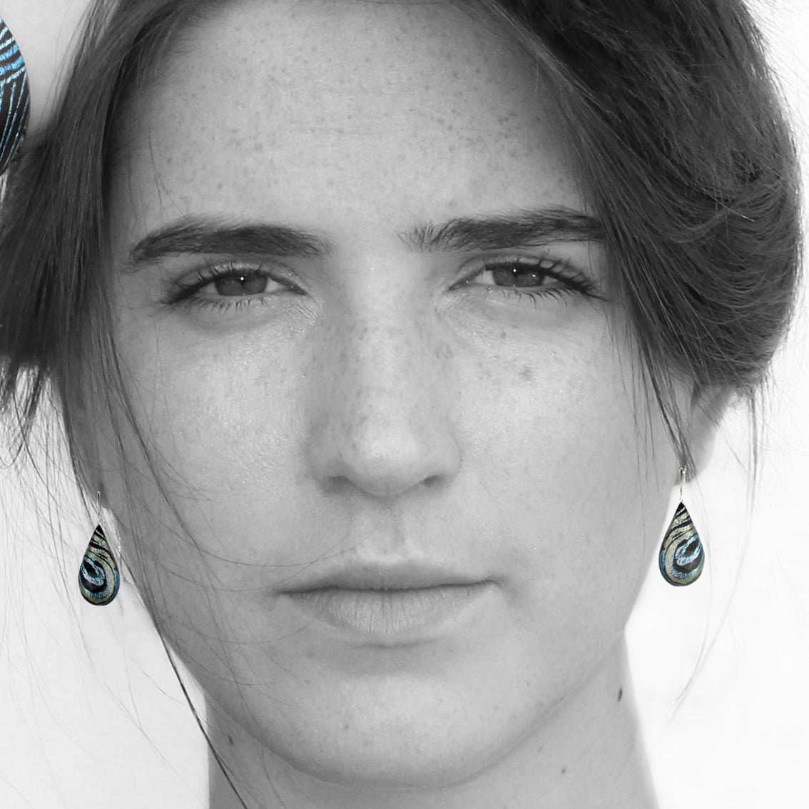 DANDLE DROP WENDY DOMED BLUE EARRINGS - SD105