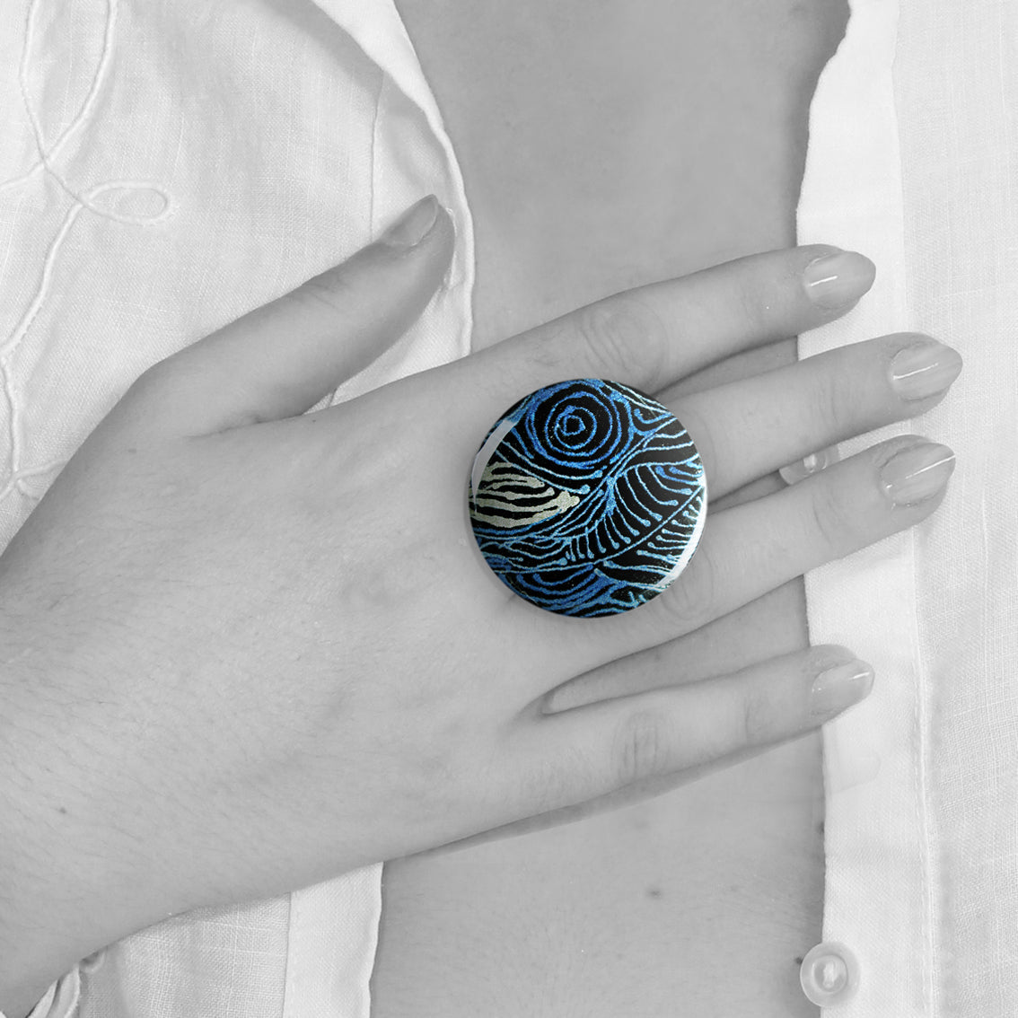 WENDY BLUE STATEMENT ADJUSTABLE RING - SD123